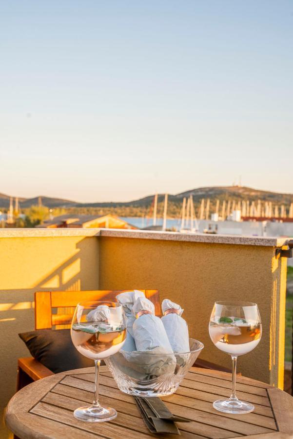 Charming Tale Apartments Modun19 Пироваць Екстер'єр фото
